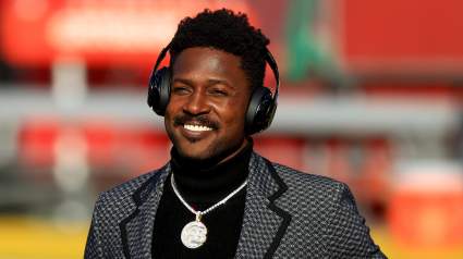 Analyst Gives Strong Take on Antonio Brown’s Future with Buccaneers