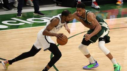 Giannis Antetokounmpo Does the Impossible to Kevin Durant—and Twitter Goes Wild [LOOK]