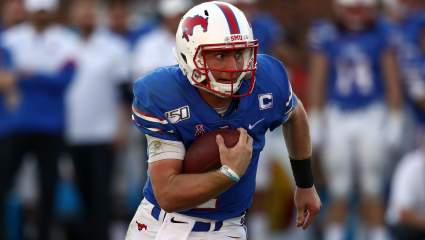 Chiefs Sign QB Drawing Comparisons to Ex-Broncos Starter: Report