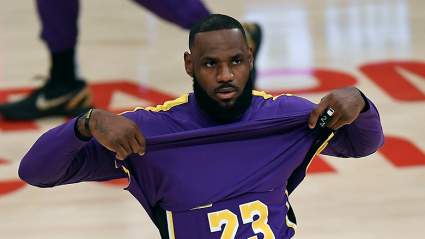 Lakers’ LeBron James Drops Bleak Statement on Future