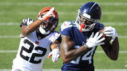 Stud Jets Free Agent WR Gets Injured During OTAs