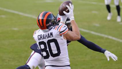 Bears Insider Has Revealing Comments on Future of TE Jimmy Graham