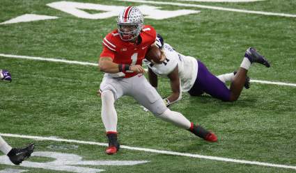 Bears Insider Details Startling Gaps Between Justin Fields & Mitch Trubisky