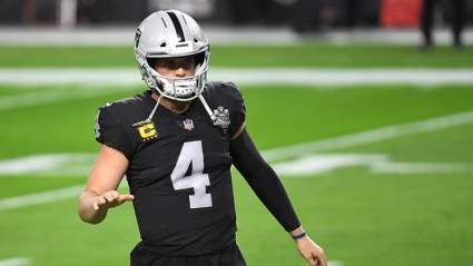 Raiders Send Clear Message Regarding QB Derek Carr