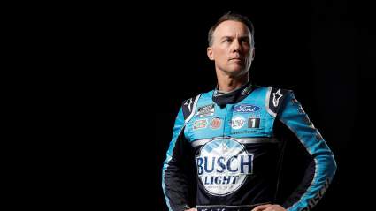 Kevin Harvick Unveils Powerful 2001 Throwback Paint Scheme [LOOK]