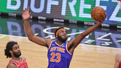 Knicks’ Mitchell Robinson Hints at Playoff Return on Twitter [LOOK]