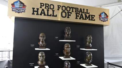 Jets Continue To Drag Feet Honoring NFL Legend