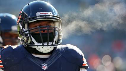 Divisive Ex-Bears Starter Signs With NFC Team: Report