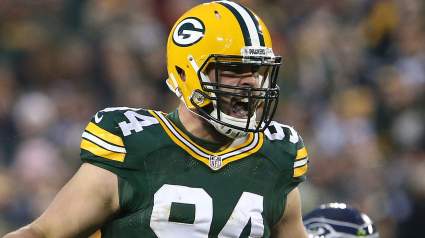 Packers Restructure Veteran DL, Pushing More Money to 2022