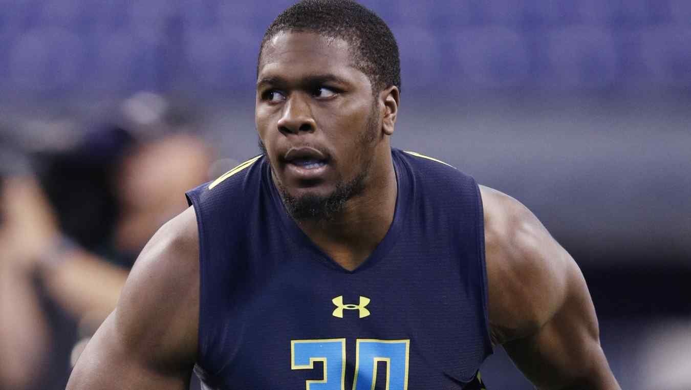 Browns Take Flyer on Troubled Former Seahawk Malik McDowell