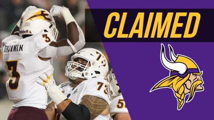 Vikings Claim Ex-Texans Center off Waivers: Report