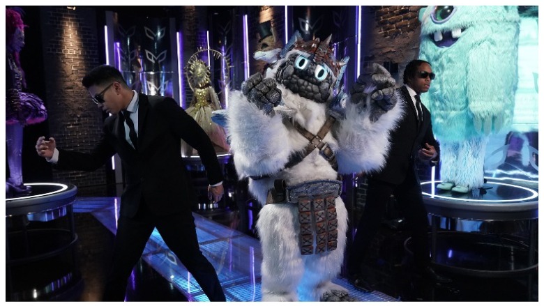 Yeti On The Masked Singer Clues Guesses It S Omarion Heavy Com