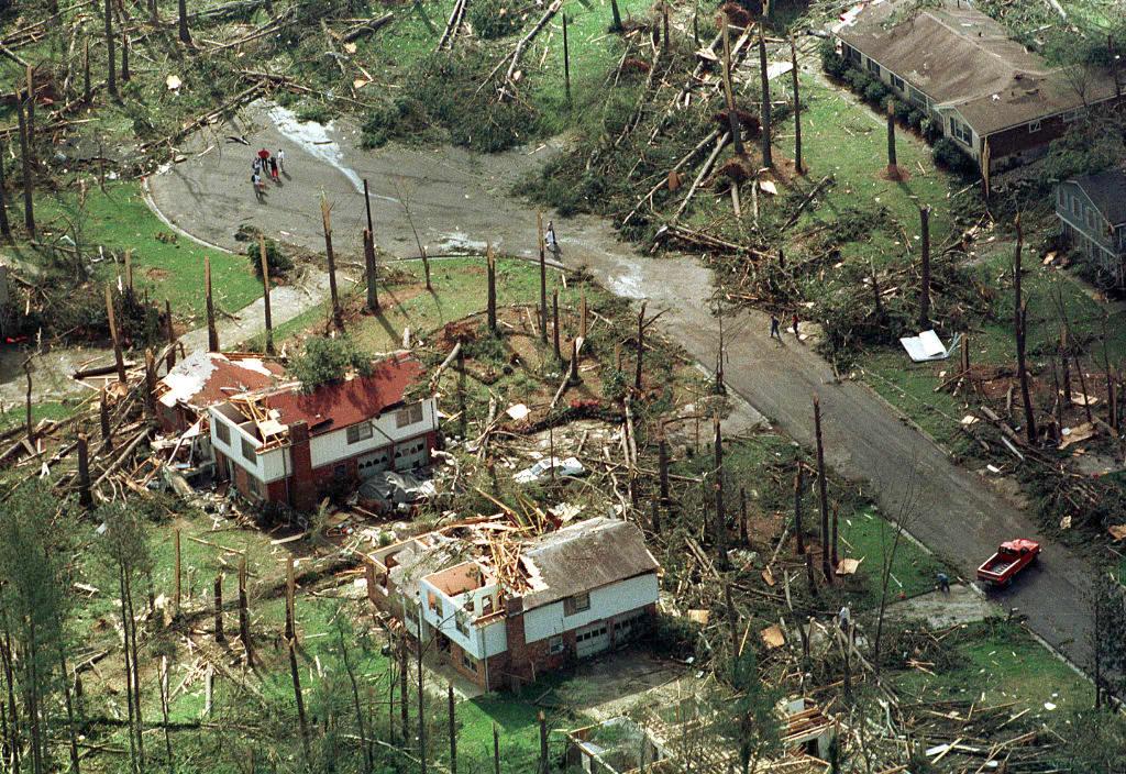 Tornado Touchdown In Atlanta Georgia Storm Photo And Video