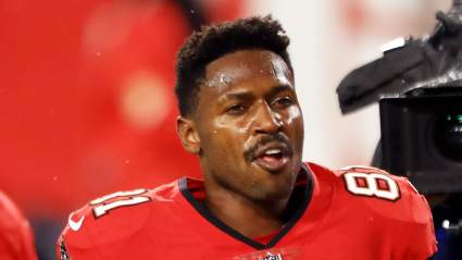 Antonio Brown Gets Change to Probation: Report