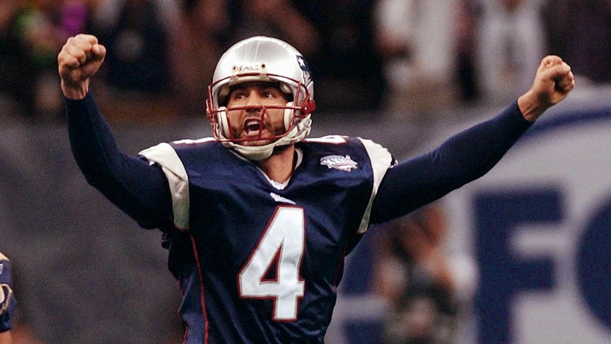 Patriots legend Adam Vinatieri inducted into the Hall of Fame.