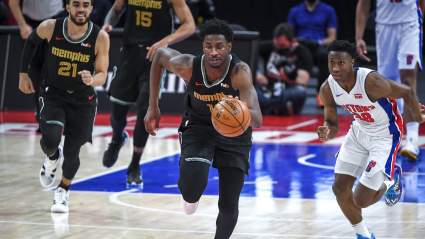 Draft Day Trade Proposal Lands Knicks 17th Pick, New Starting Center