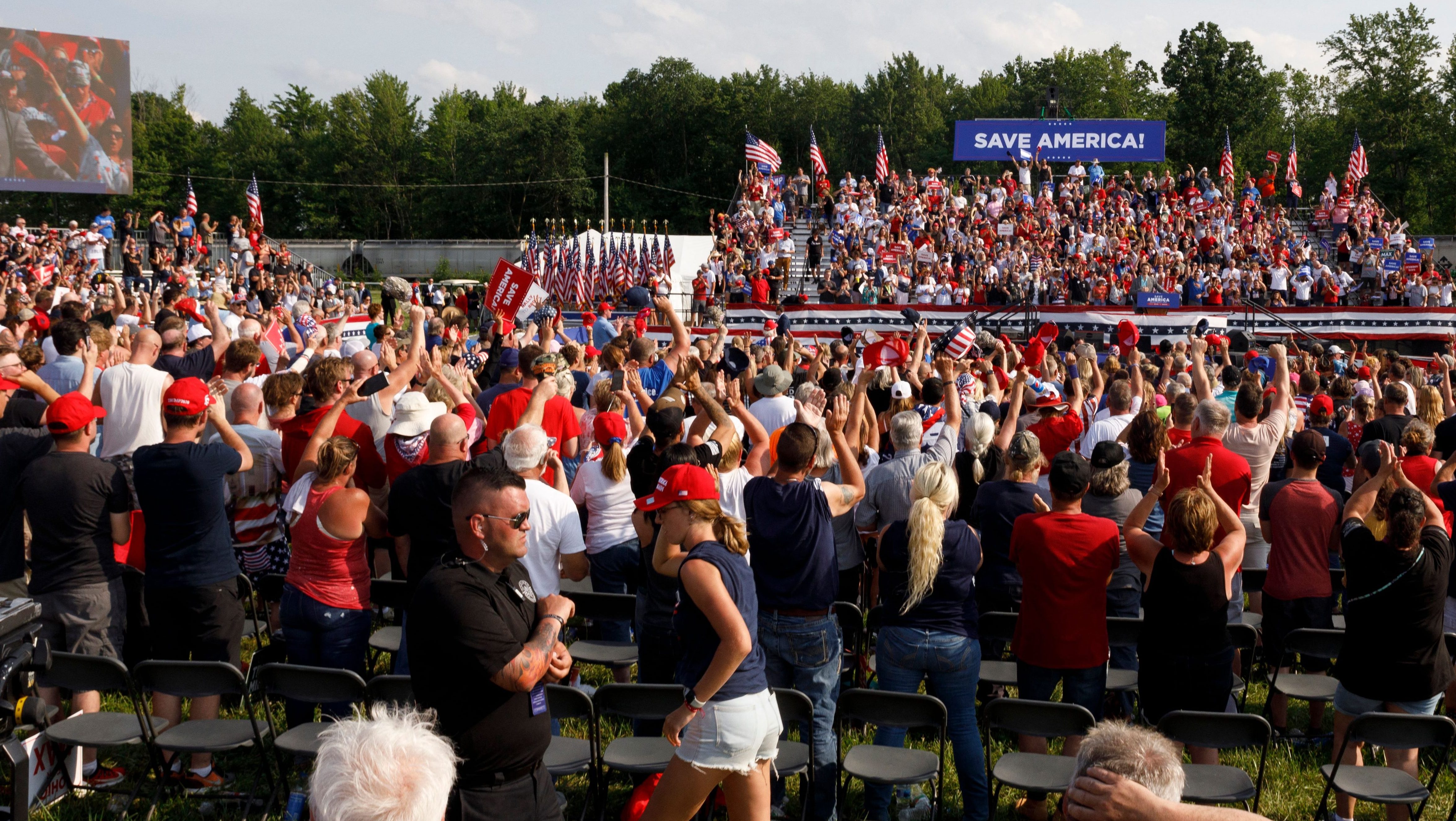 How Many Were at Trump’s Ohio Rally? Crowd Attendance Photos