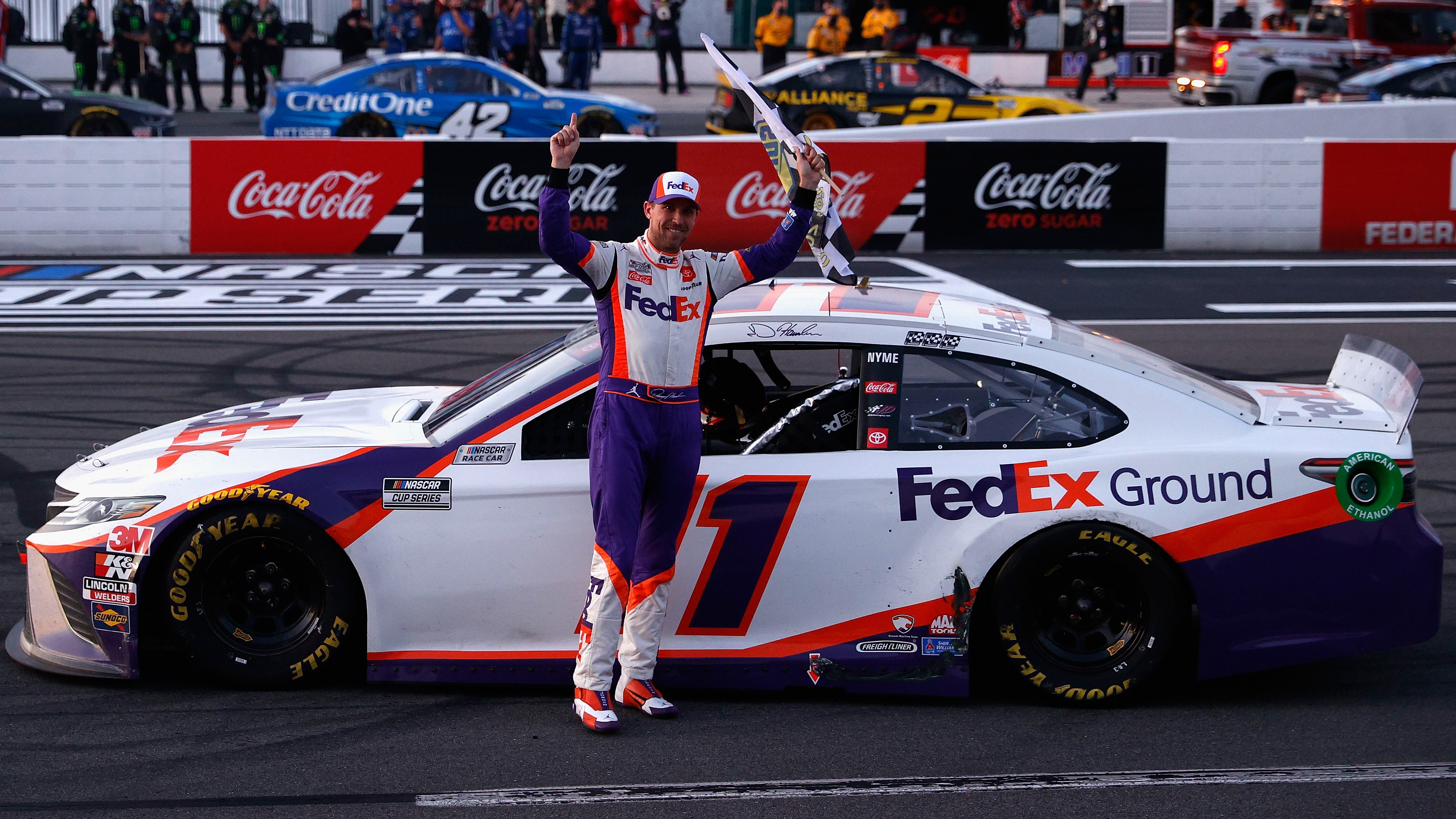 Kyle Larson & Denny Hamlin Hold Best Odds for Pocono