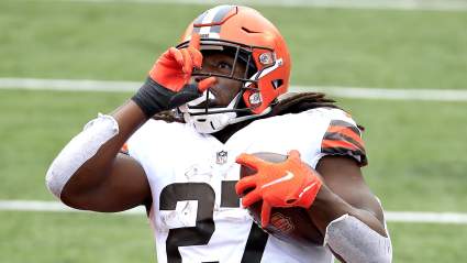 Browns Star RB Puts Ravens on Notice Ahead of Return From Injury