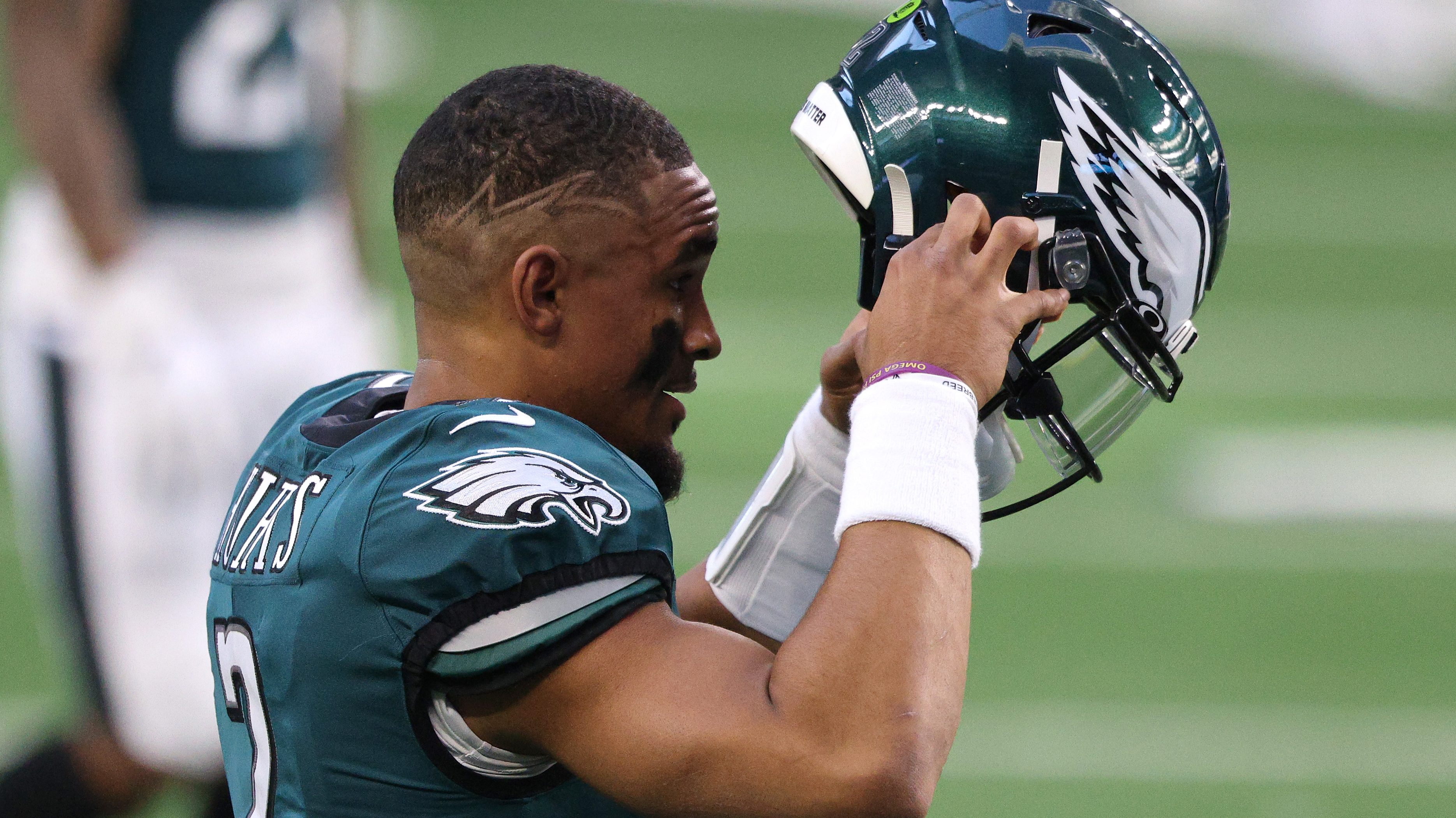 Eagles QB Jalen Hurts drops bomb on haters after dominating Giants