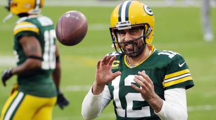 Packers Discussing Rare Option for Fining Aaron Rodgers: Report