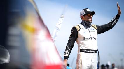 Aric Almirola Debuts California-Themed Scheme at Sonoma