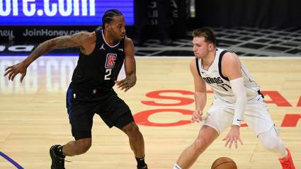 Fans Call on Star to Join Lakers After Rumors of Tension With Current Team
