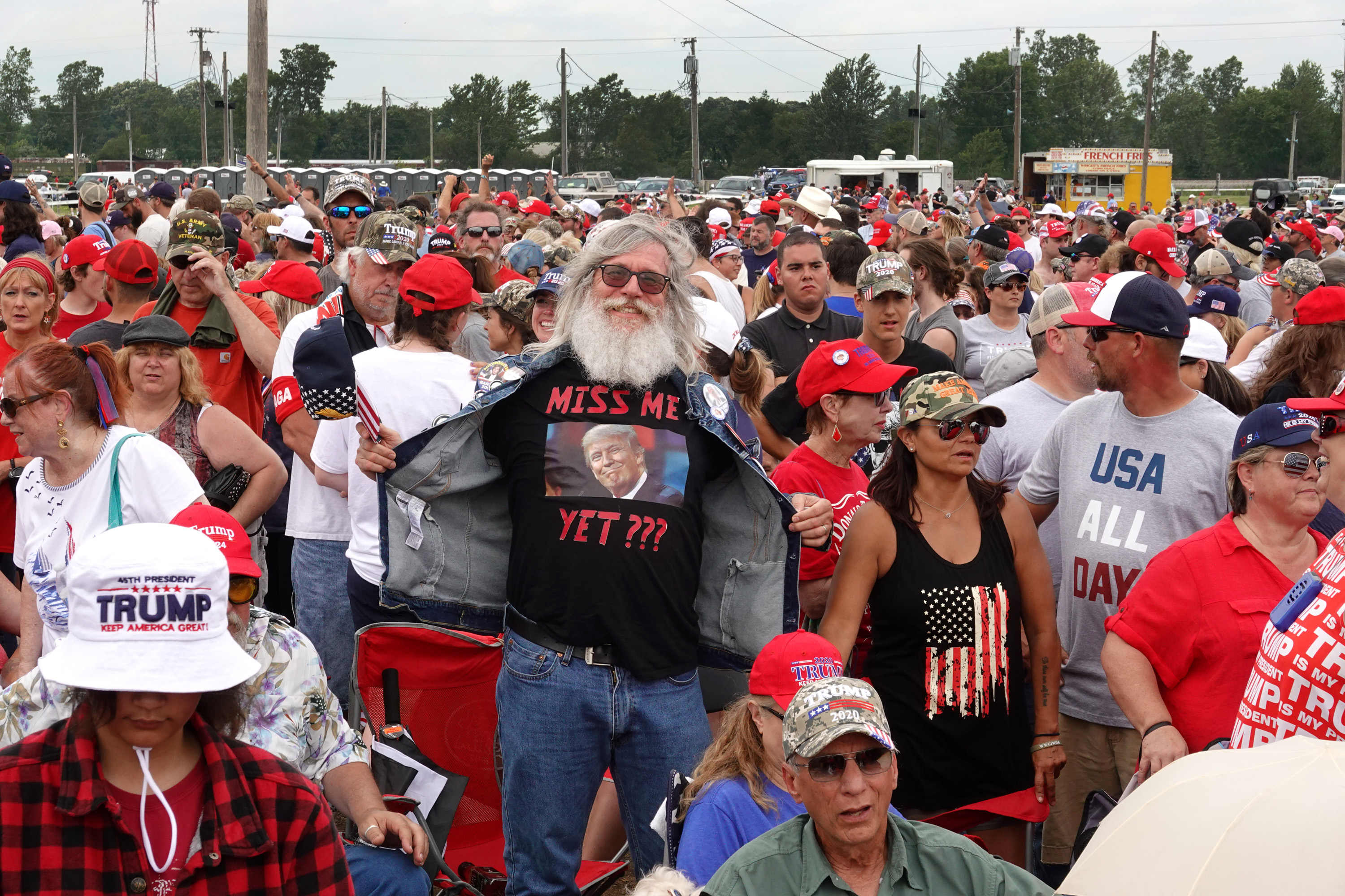 How Many Were at Trump’s Ohio Rally? Crowd Attendance Photos