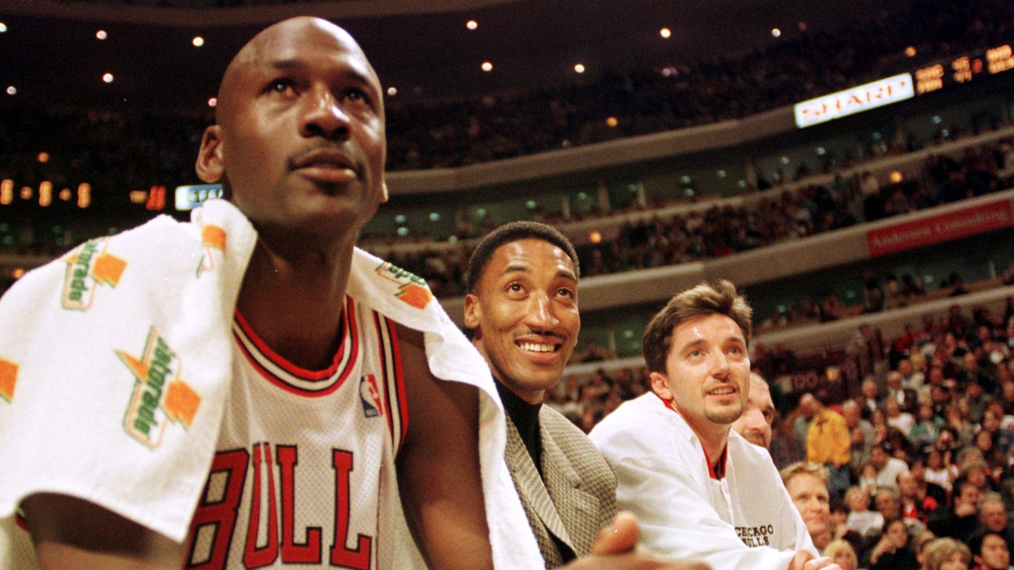 Scottie Pippen Makes Racial Accusation Against Phil Jackson