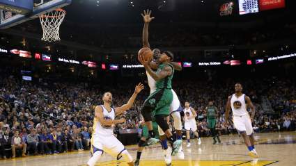Warriors’ Stephen Curry Gets Ultimate Praise From Former Celtics All-Star