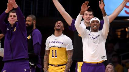 Ex-Lakers Forward Signs With Blazers in Comeback Attempt