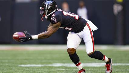 Bears Ink 2 WRs After Trading Anthony Miller, Cut 2 Players