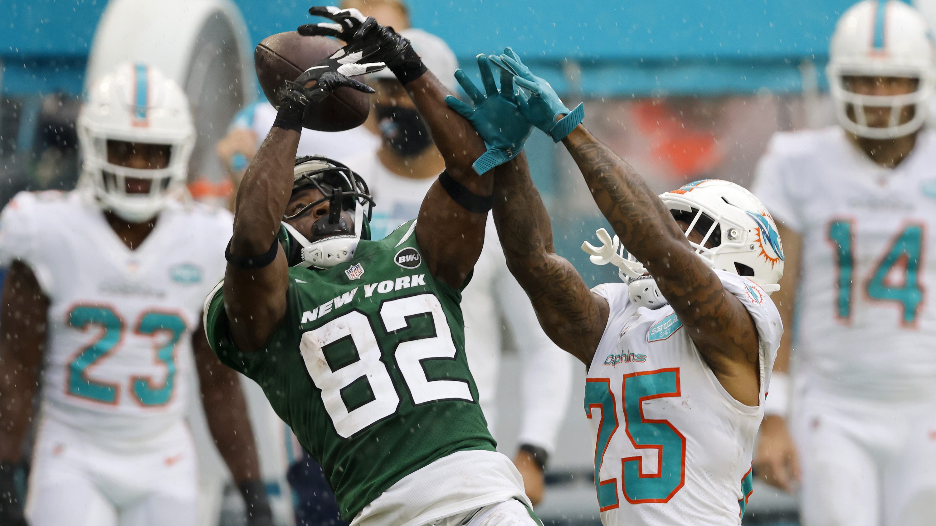 Jets Listed as Surprise 'Trade Fit' for All-Pro NFL Defender