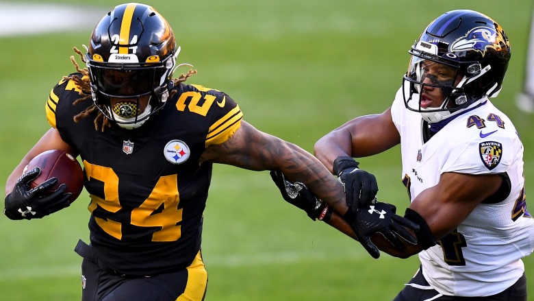 Steelers' Benny Snell Named 'Biggest Trade Option' for Rams