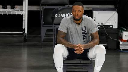 Raiders QB Derek Carr Responds to Damian Lillard Rumors