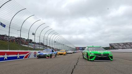 Rain Brings Out Red Flag at New Hampshire Motor Speedway