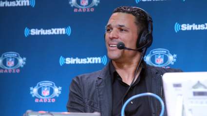 Tony Gonzalez Is Leaving Fox Sports, Will Remain in Front of the Camera