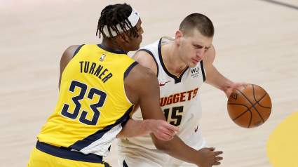 Warriors Aiming to Trade for League-Best Shot-Blocker: Report