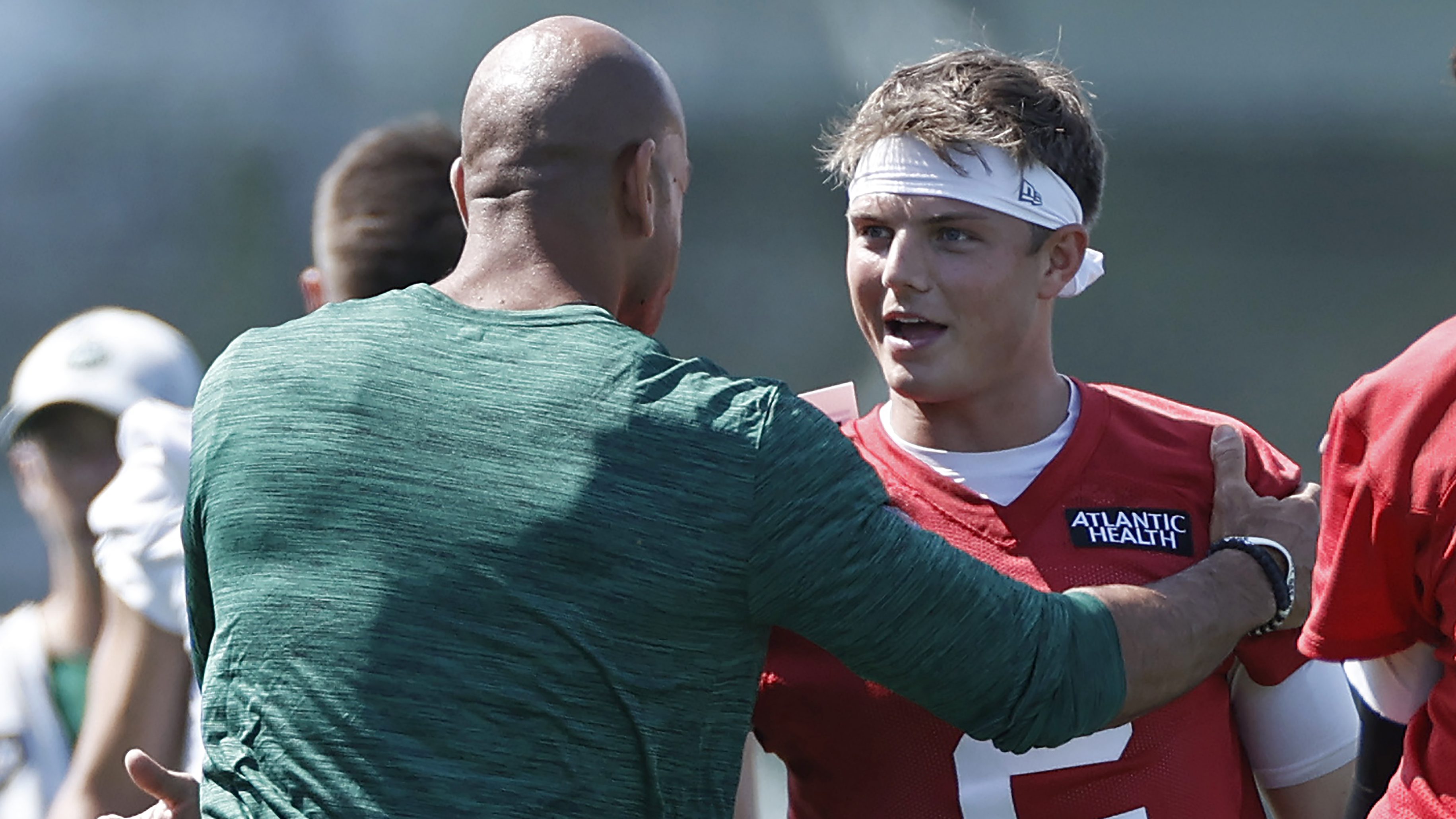 Why the Jets locker room is 'ready to implode' over Zach Wilson, Robert  Saleh