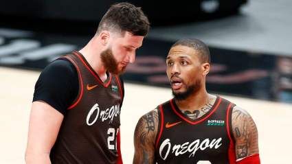 Blazers Center Blasts Report of Damian Lillard to New York Knicks