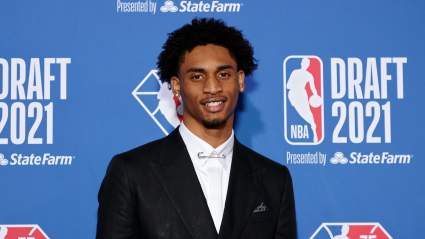 Clippers Move up to Draft Record-Breaking High-Flyer in 1st Round
