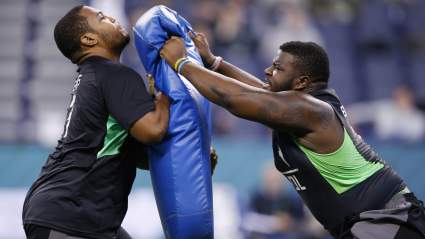 Bills Sign Former Patriots, Bucs Lineman as Injuries Hit Training Camp