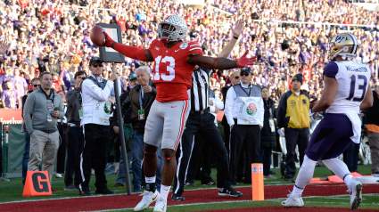 Lions Sign Versatile Former Ohio State Tight End to Defense