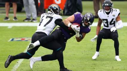 Steelers Trade for Joe Schobert, Bolster Inside Linebacker Position