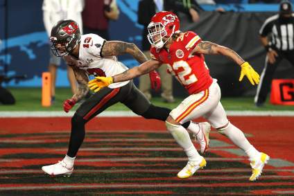 Chiefs’ Tyrann Mathieu Bashes Bucs Star, Deletes Tweet