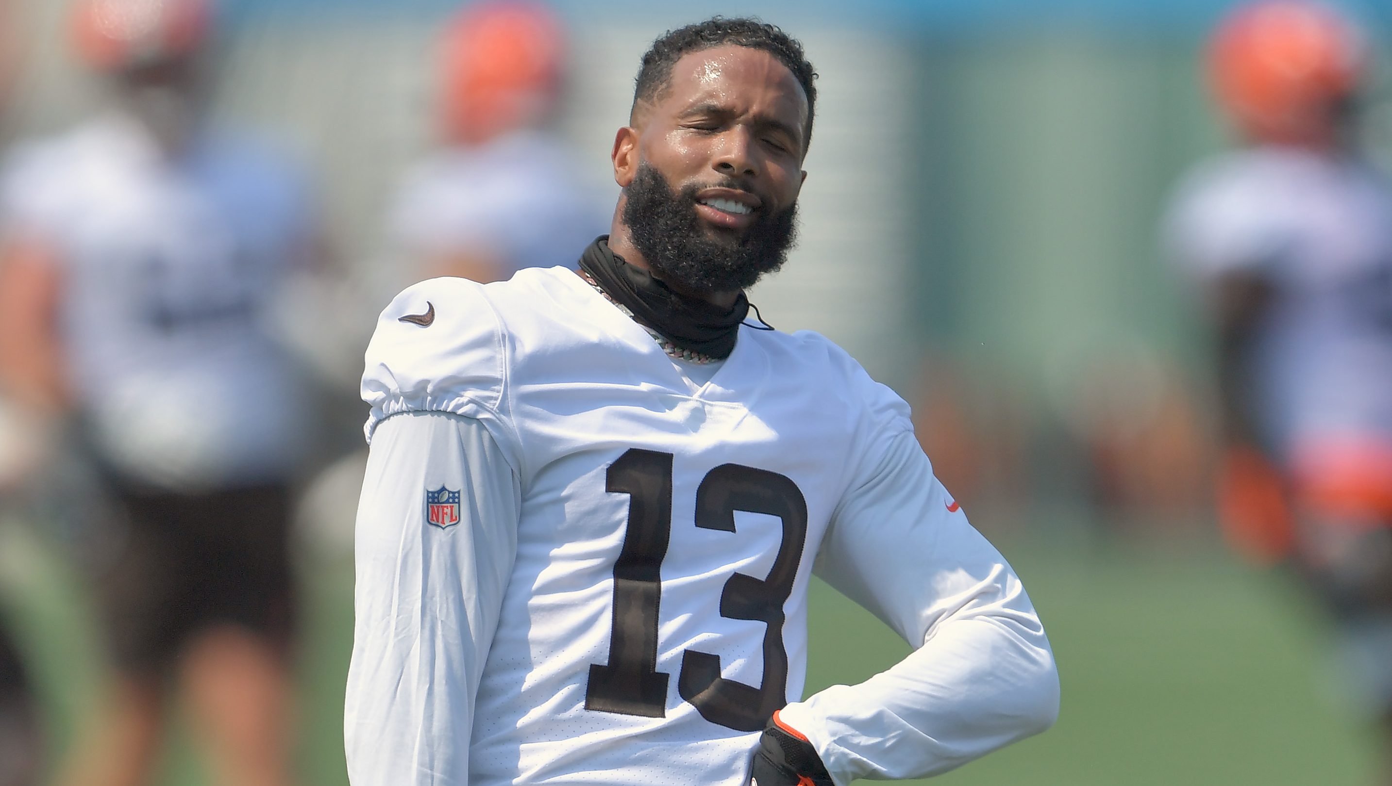 Odell Beckham Jr. Lays Out for Sideline Catch at Stadium Practice