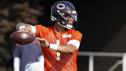 Twitter Skewers Dolphins Beat Writer for Justin Fields-Tua Take