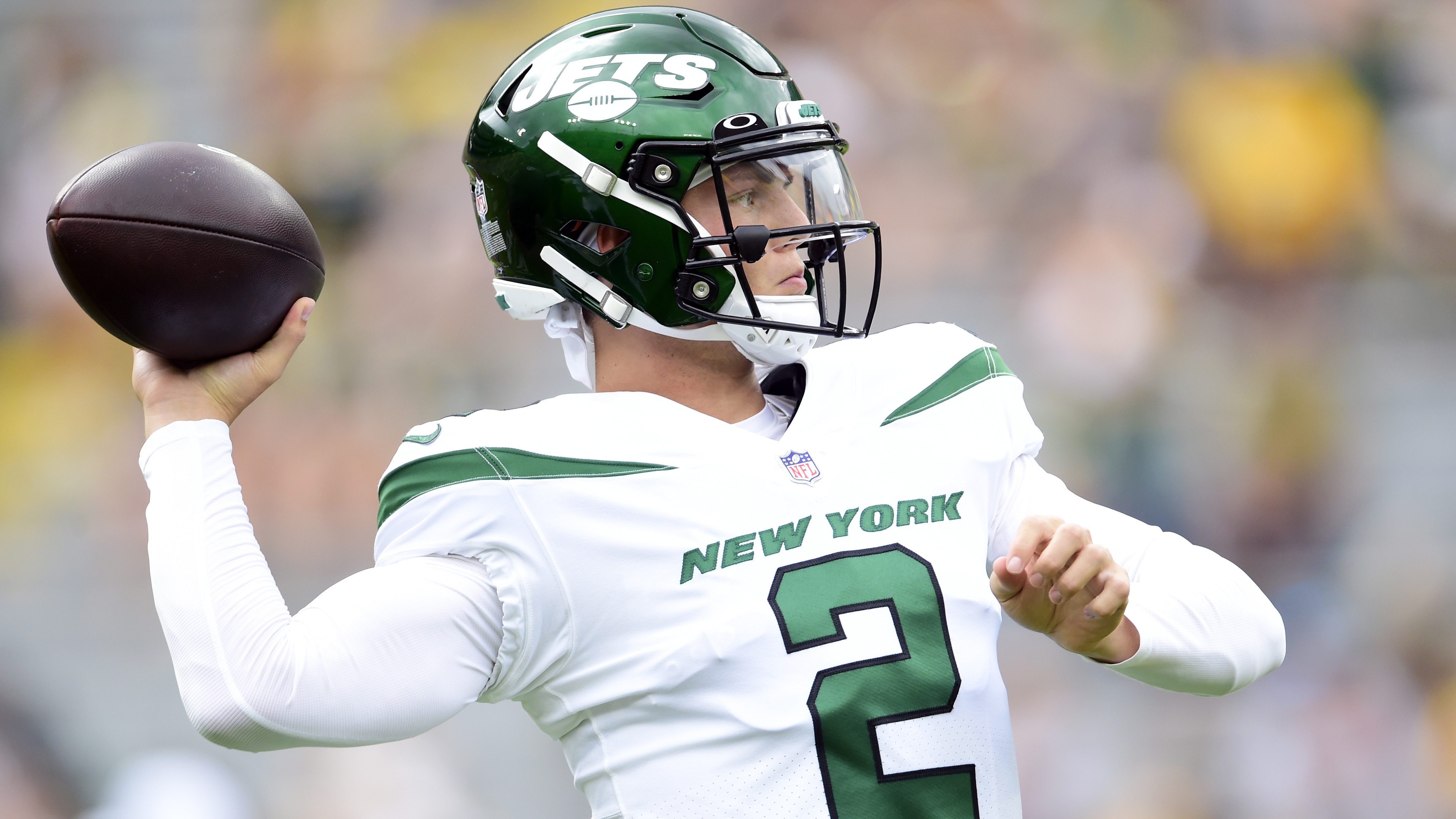 Aaron Rodgers throws his first TD in a Jets uniform