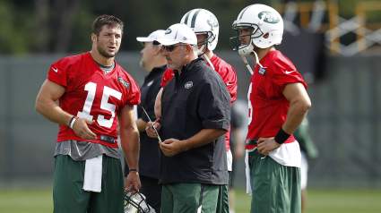Jets Add 3-Time Super Bowl Champ, Ex-Patriots QB to Coaching Staff