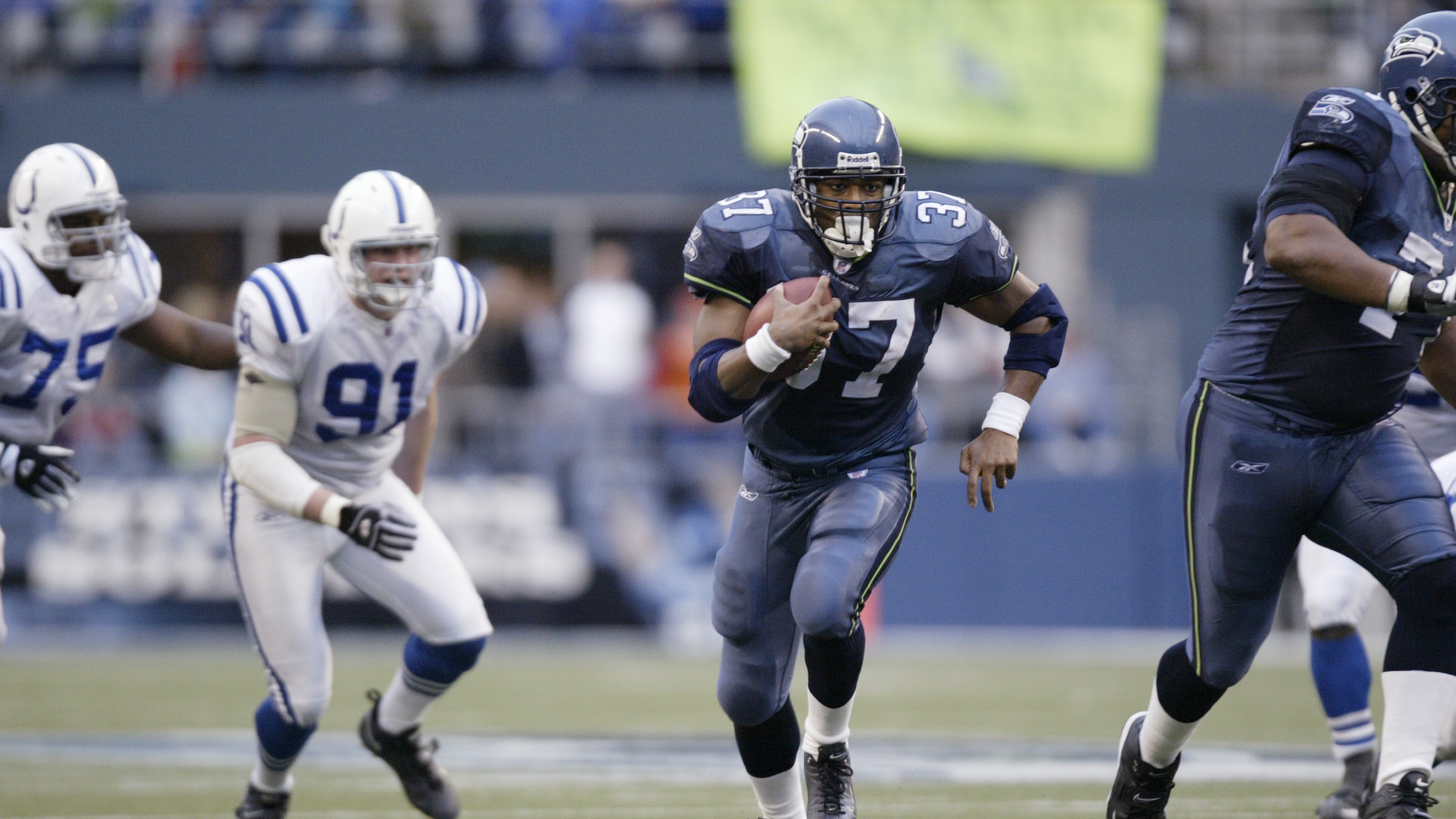 Shaun Alexander Headlines List Of Hall Of Fame Nominees